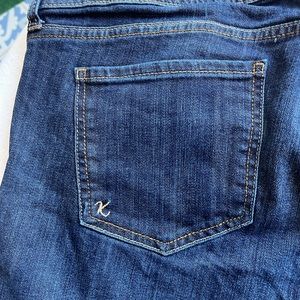 Kut from the Kloth Cameron Straight Leg  98% cotton, 2% spandex